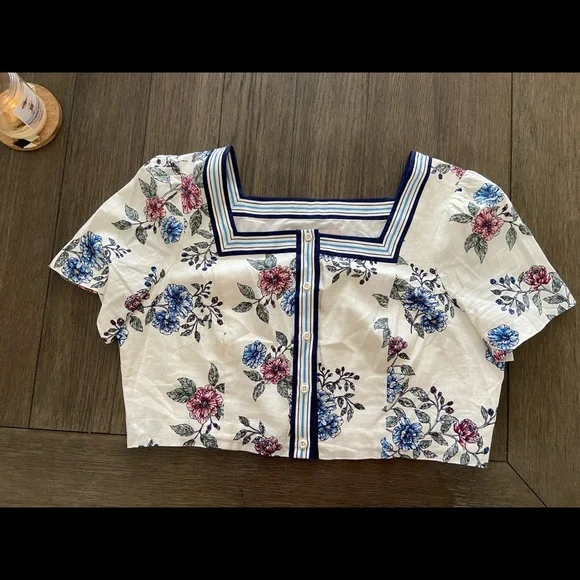 EUC Gal Meets Glam June set - Picture 2 of 8